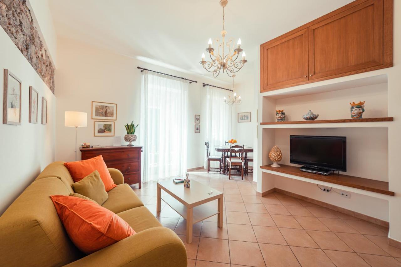 Taoapartments - Casa Antonella ตาออร์มินา ภายนอก รูปภาพ
